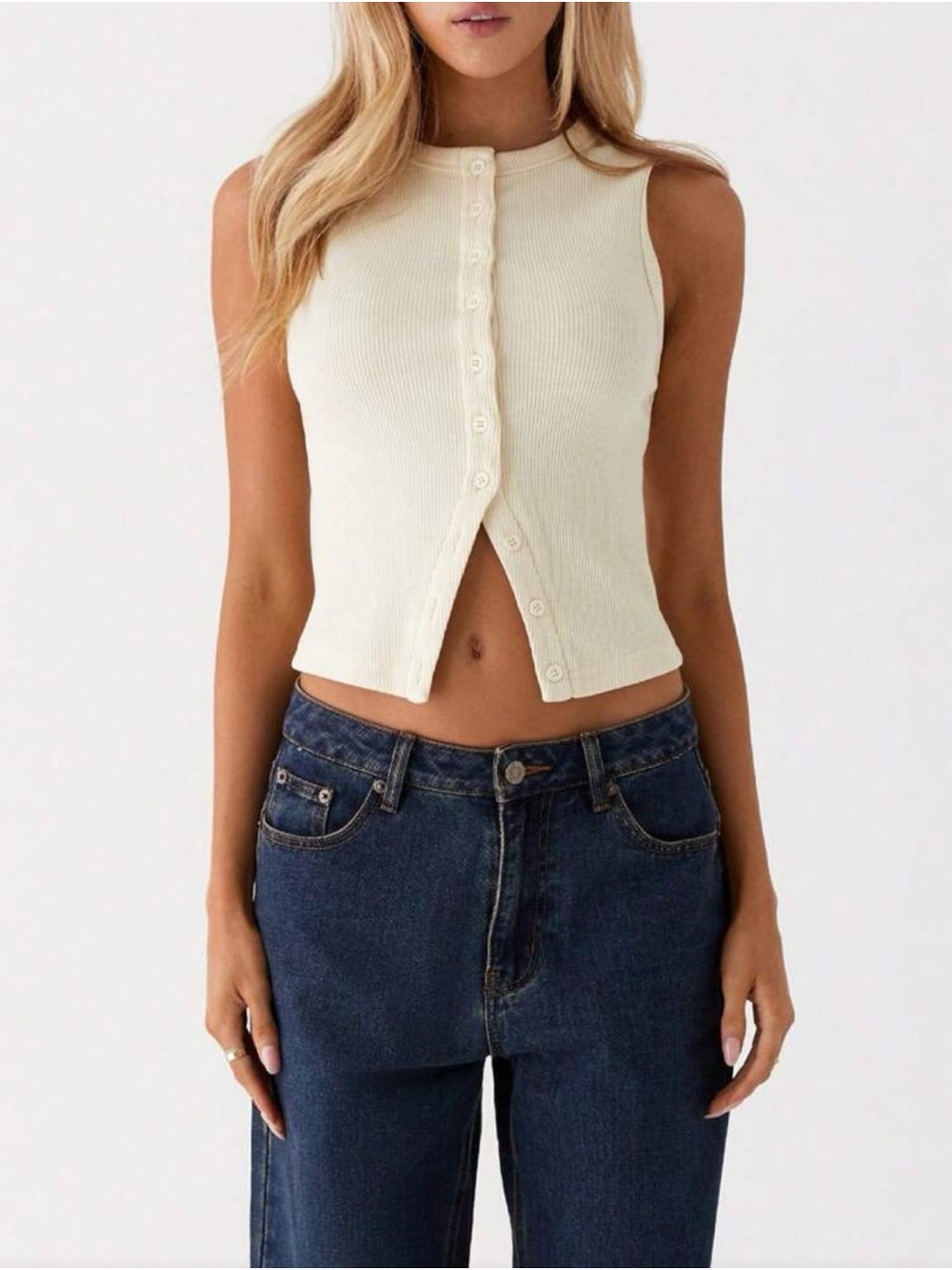 New! Sleeveless Ribbed Button-Front Tank Top - Picture 2 of 5